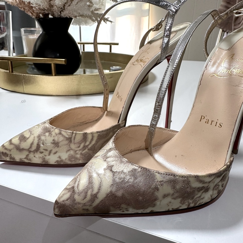 Christian louboutin heels size 38